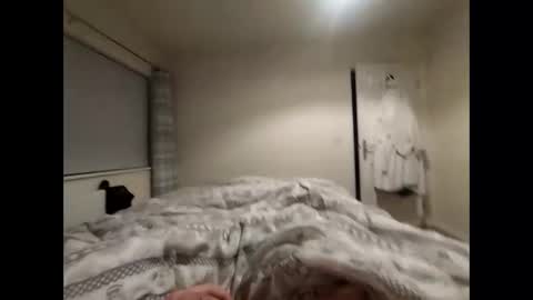 Snapshot of hornybiker1987 chatting on February 17, 10:03 pm hornybiker1987 online show from February 17, 10:03 pm