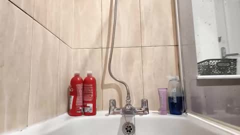 Snapshot of hornybiker1987 chatting on December 19, 8:05 pm hornybiker1987 online show from December 19, 8:05 pm