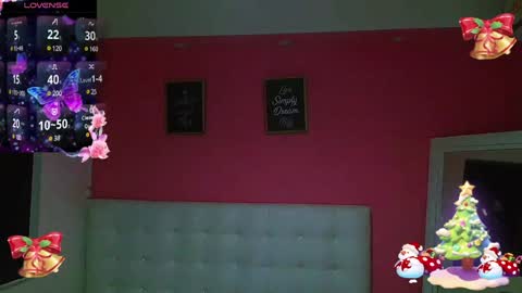 Snapshot of hornyhousekeeper_ chatting on December 31, 11:31 am Valentina online show from December 31, 11:31 am