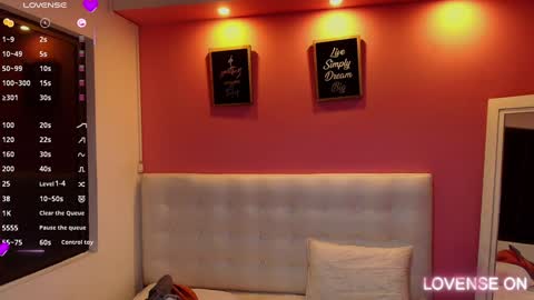 Snapshot of hornyhousekeeper_ chatting on January 14, 12:45 pm Valentina online show from January 14, 12:45 pm