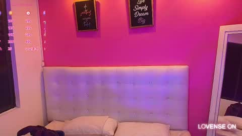 Snapshot of hornyhousekeeper_ chatting on February 9, 12:19 pm Valentina online show from February 9, 12:19 pm