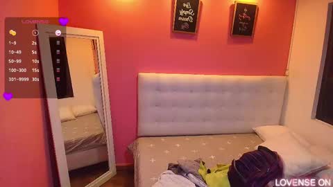 Snapshot of hornyhousekeeper_ chatting on March 12, 12:15 pm Valentina online show from March 12, 12:15 pm