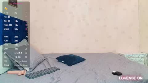 Snapshot of hornylatimommy chatting on December 17, 1:07 am Natasha online show from December 17, 1:07 am