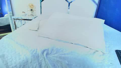 Snapshot of hornylittledaughter chatting on January 23, 2:12 am Ambar online show from January 23, 2:12 am