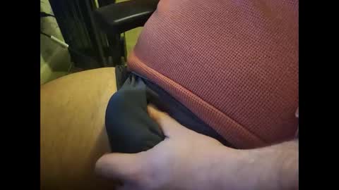 Snapshot of hornynpa chatting on December 21, 12:42 am Say hi if horny online show from December 21, 12:42 am