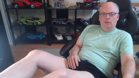 Snapshot of hornynthick70 chatting on January 4, 5:16 pm hornynthick70 online show from January 4, 5:16 pm