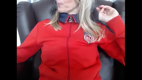 Snapshot of hornyssima chatting on September 28, 2:00 pm Hornyssima online show from September 28, 2:00 pm