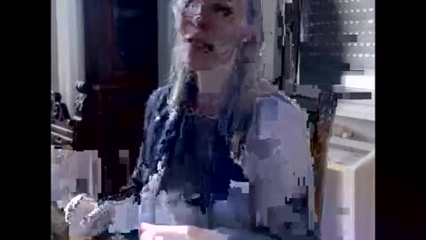 Snapshot of hornyssima chatting on November 18, 8:08 am Hornyssima online show from November 18, 8:08 am