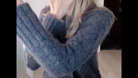 Snapshot of hornyssima chatting on November 26, 8:59 am Hornyssima online show from November 26, 8:59 am