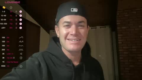 Hornytightboy89 online show from December 8, 1:56 am