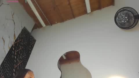 Snapshot of hot__genesis chatting on December 22, 1:41 pm hot__genesis online show from December 22, 1:41 pm