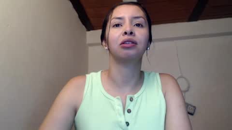 Snapshot of hot_angels___ chatting on September 22, 2:08 pm angels online show from September 22, 2:08 pm