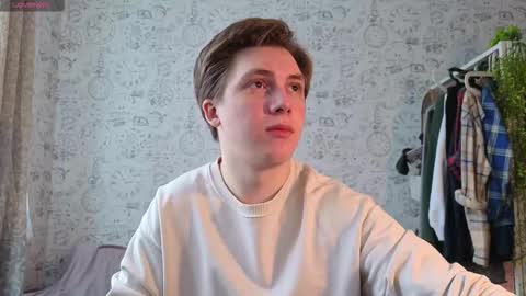 Snapshot of hot_boy_oscar chatting on November 19, 11:10 am Oscar online show from November 19, 11:10 am