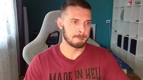 Snapshot of hot_cap_77 chatting on November 9, 12:14 pm hot_cap_77 online show from November 9, 12:14 pm