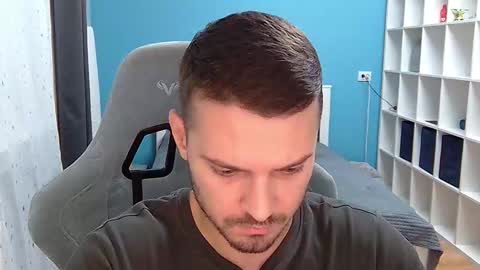 Snapshot of hot_cap_77 chatting on November 23, 12:27 pm hot_cap_77 online show from November 23, 12:27 pm