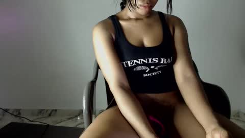 Snapshot of hot_chocoxxxx chatting on February 24, 1:31 pm sonia mis choco online show from February 24, 1:31 pm
