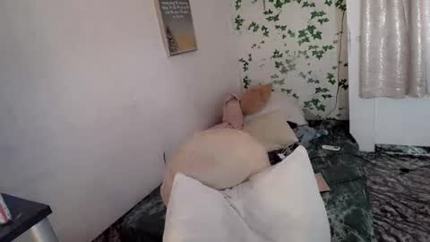 Snapshot of hot_claudia69 chatting on October 9, 7:28 am its me CLAUDIA online show from October 9, 7:28 am