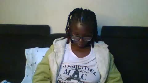 Snapshot of hot_linahh chatting on November 29, 3:59 pm Linah online show from November 29, 3:59 pm