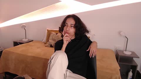 Alana online show from January 4, 10:55 pm