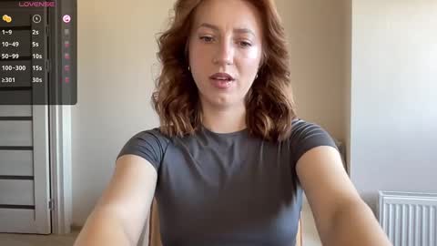 Snapshot of hot_lliinns chatting on September 22, 9:00 am Lina online show from September 22, 9:00 am