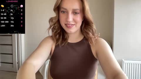 Snapshot of hot_lliinns chatting on October 11, 11:31 am Lina online show from October 11, 11:31 am