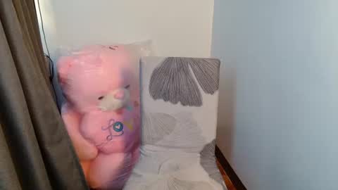 Snapshot of hot_nica19 chatting on February 14, 3:25 am call me nica online show from February 14, 3:25 am