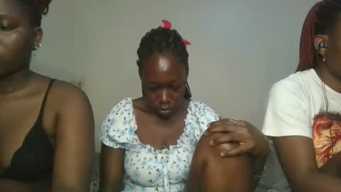 Hot petite online show from November 4, 10:47 am