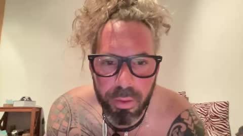 letmedoo2 online show from February 6, 6:46 pm