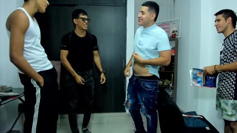 Snapshot of hot_sexmature chatting on January 21, 10:52 am Vanesa Oliver and Andrew online show from January 21, 10:52 am