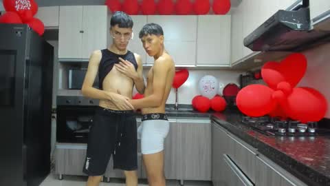 Snapshot of hot_sexmature chatting on September 20, 11:28 pm Vanesa Oliver and Andrew online show from September 20, 11:28 pm