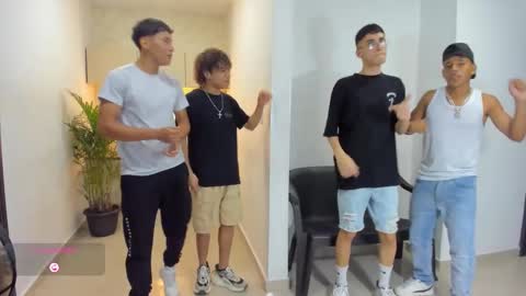 Snapshot of hot_sexmature chatting on October 11, 11:14 pm Vanesa Oliver and Andrew online show from October 11, 11:14 pm