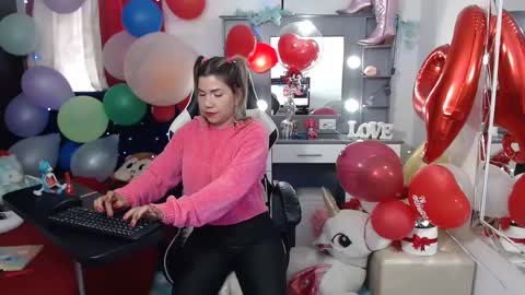 Snapshot of hot_sexy_bunny chatting on February 17, 9:19 pm hot sexy bunny online show from February 17, 9:19 pm