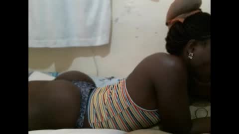 Snapshot of hot_shannia chatting on October 24, 8:44 am hot_shannia online show from October 24, 8:44 am