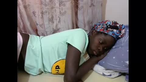 hot_shawrry online show from January 28, 11:38 am