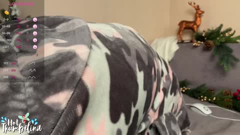 Snapshot of hot_thumbelina chatting on December 14, 3:07 am Hot Thumbelina online show from December 14, 3:07 am