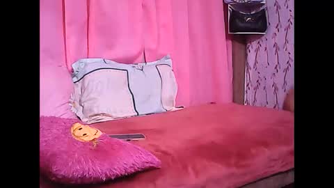 hot_tricia05 online show from February 11, 12:21 pm