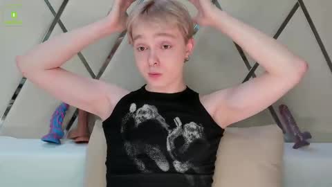 hot_twinkboy online show from February 9, 3:56 pm