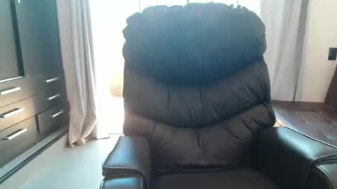 Snapshot of hot_wiffe chatting on February 12, 6:51 pm couple without tabus online show from February 12, 6:51 pm