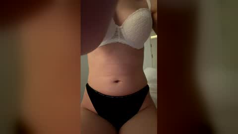 hotannabelle20 online show from April 20, 10:55 pm