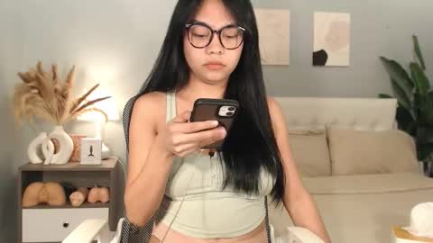 hotasian_gabby69 online show from February 11, 12:21 pm