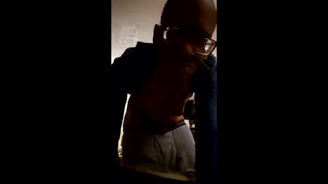 Snapshot of hotboy337135633 chatting on December 20, 10:55 am hotboy337135633 online show from December 20, 10:55 am