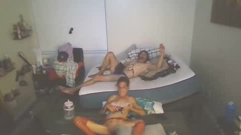 hotcouple1319 online show from October 23, 12:32 am