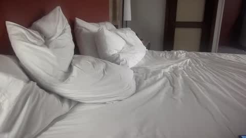 hotdogstuffer online show from October 16, 12:22 am