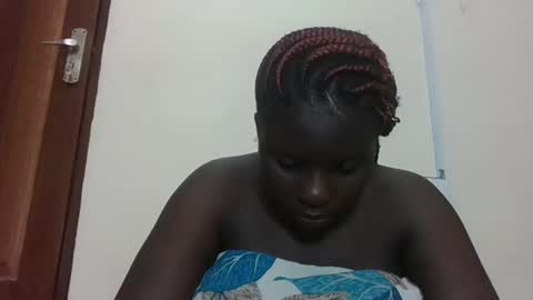 Snapshot of hotebbbyy chatting on December 8, 1:58 pm EBBY online show from December 8, 1:58 pm