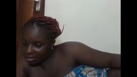 Snapshot of hotebbbyy chatting on December 9, 10:54 am EBBY online show from December 9, 10:54 am
