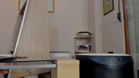 Snapshot of hotel77777 chatting on September 21, 8:54 pm Erika online show from September 21, 8:54 pm