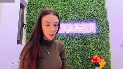 Snapshot of hotfallingdevil chatting on November 13, 4:44 am hotfallingdevil online show from November 13, 4:44 am