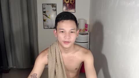 hotguy0503 online show from October 18, 6:41 pm