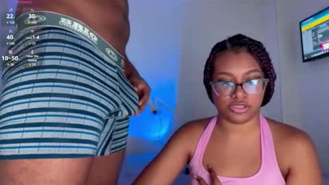 Snapshot of hotharmonies chatting on October 5, 5:06 am Rosetta and Allen online show from October 5, 5:06 am