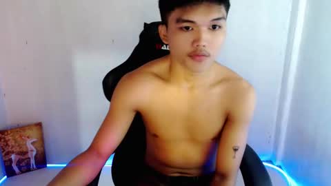 hotking_cummer online show from February 8, 9:23 am